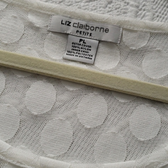 Beautiful Liz Claiborne white polka dot top - Picture 7 of 7